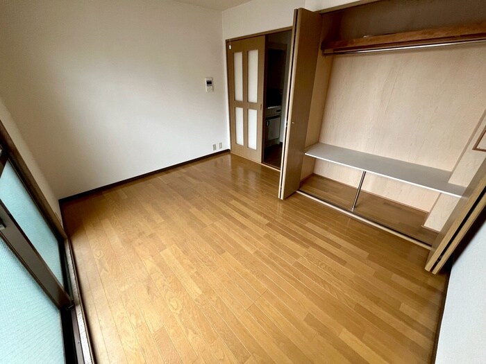 物件内観写真6　(居室)