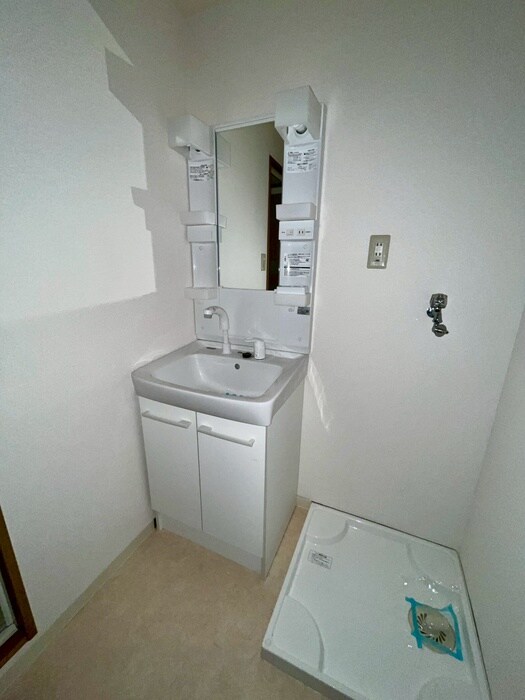 物件内観写真9　(洗面)