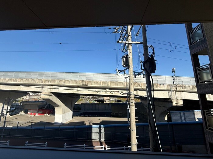 物件内観写真17　(室内からの展望)