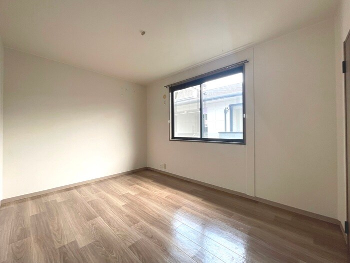 物件内観写真9　(居室)