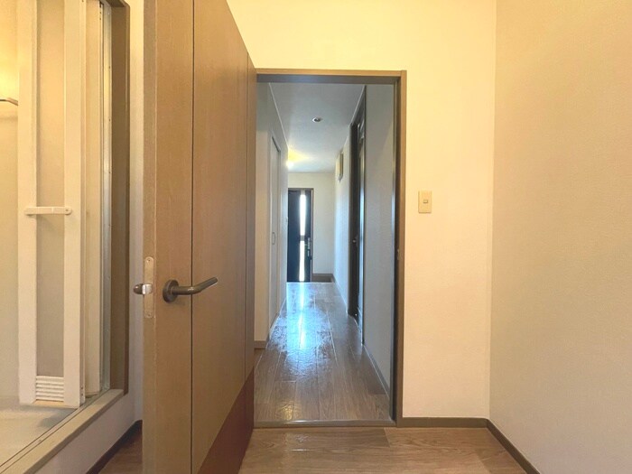 物件内観写真19　(廊下)