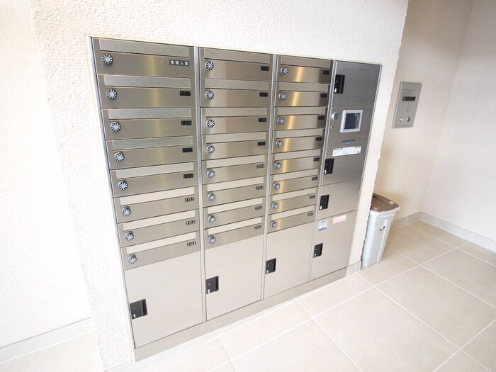 物件外観写真6　(建物設備)