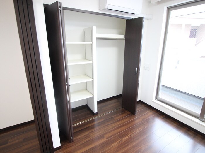 物件内観写真10　(収納)