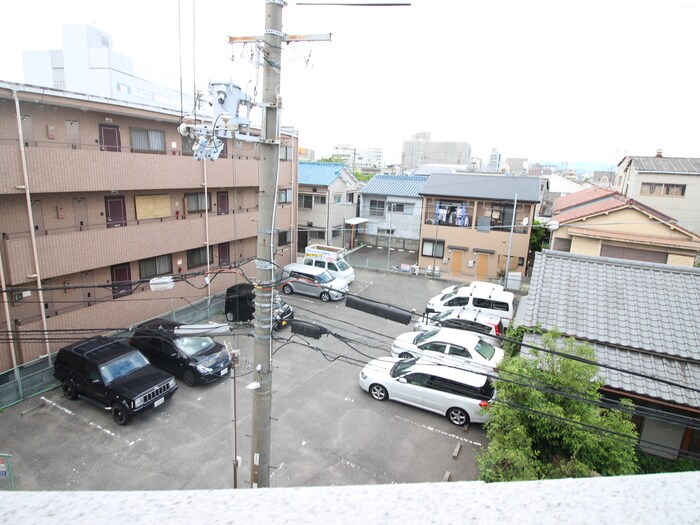 物件内観写真14　(室内からの展望)