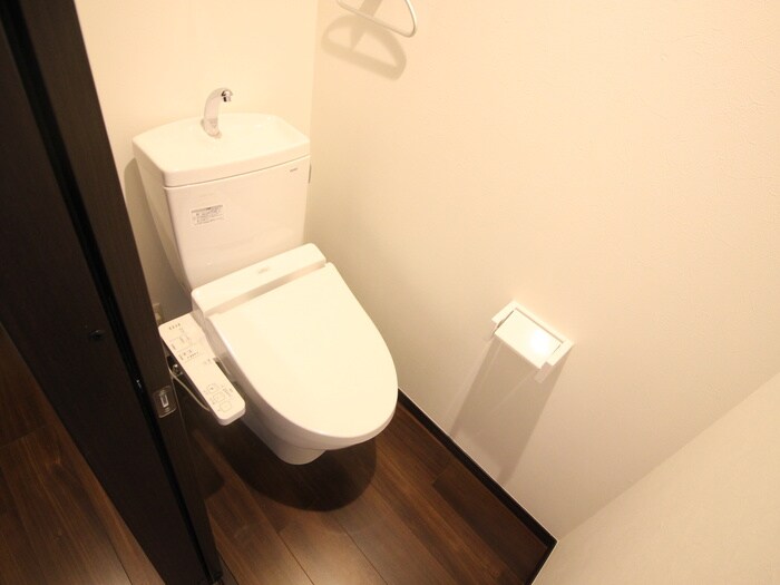 物件内観写真16　(トイレ)