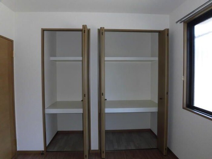 物件内観写真14　(収納)