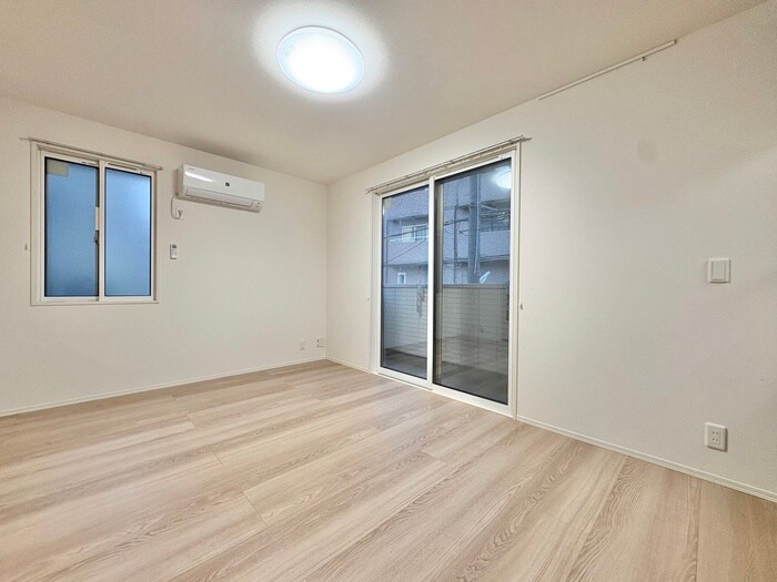 物件内観写真7　(居室)