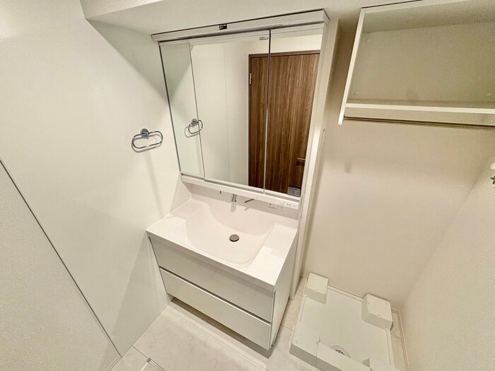 物件内観写真11　(洗面)