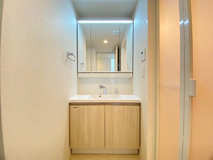 物件内観写真12　(洗面)