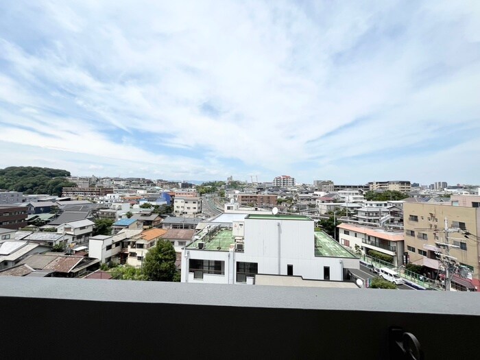 物件内観写真17　(室内からの展望)