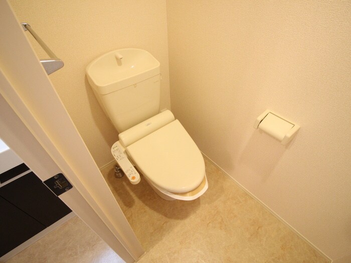 物件内観写真11　(トイレ)