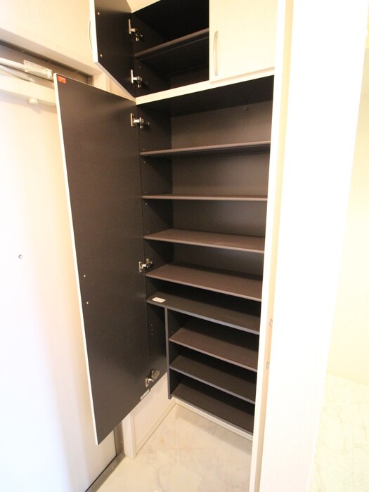 物件内観写真16　(靴箱)