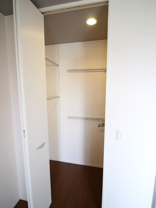 物件内観写真20　(収納)