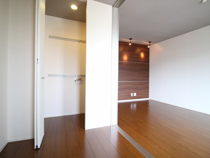 物件内観写真21　(収納)