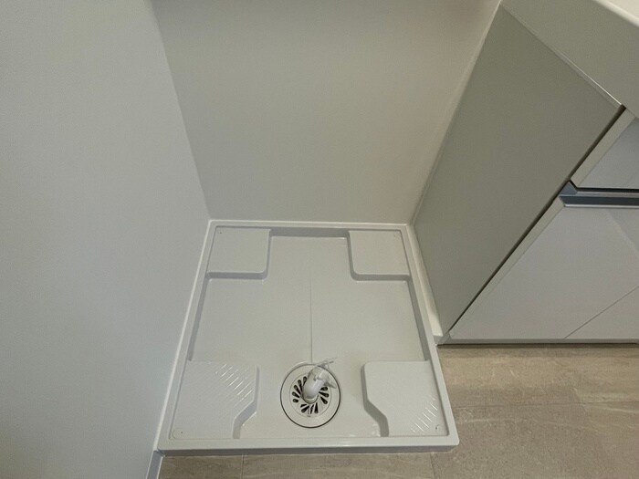 物件内観写真12　(洗濯機置場)