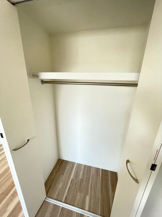 物件内観写真13　(収納)