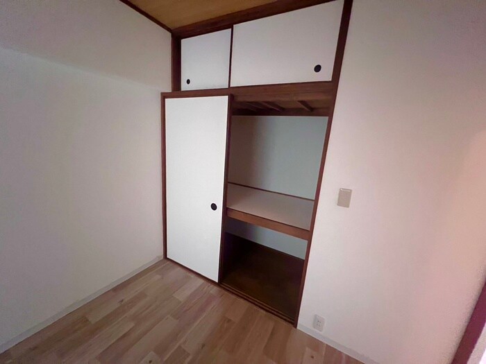 物件内観写真18　(収納)