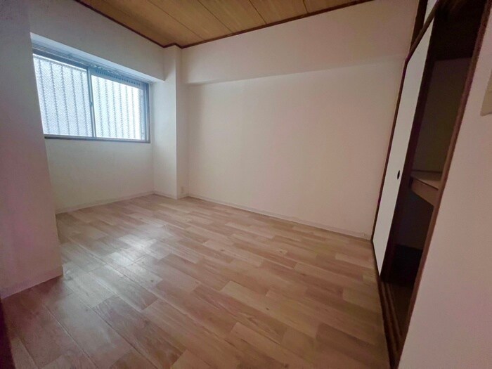 物件内観写真21　(居室)