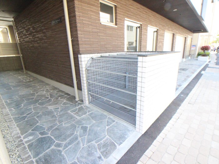 物件外観写真6　(建物設備)