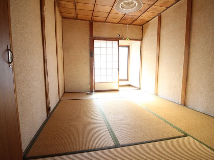 物件内観写真8　(居室)