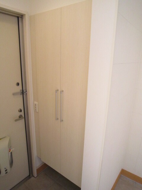 物件内観写真10　(靴箱)