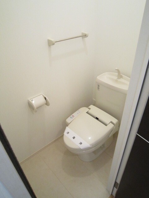 物件内観写真11　(トイレ)