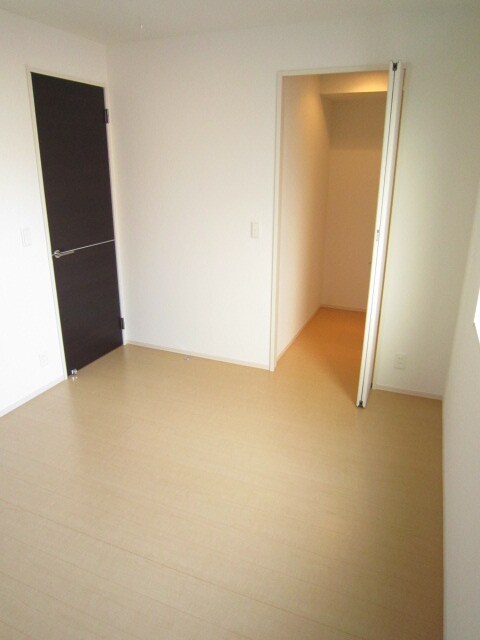 物件内観写真13　(居室)