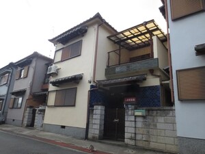 石田貸家外観写真