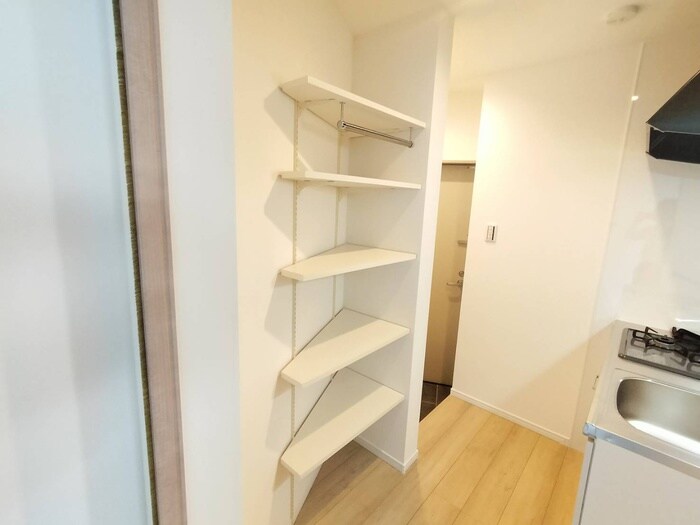 物件内観写真18　(廊下)