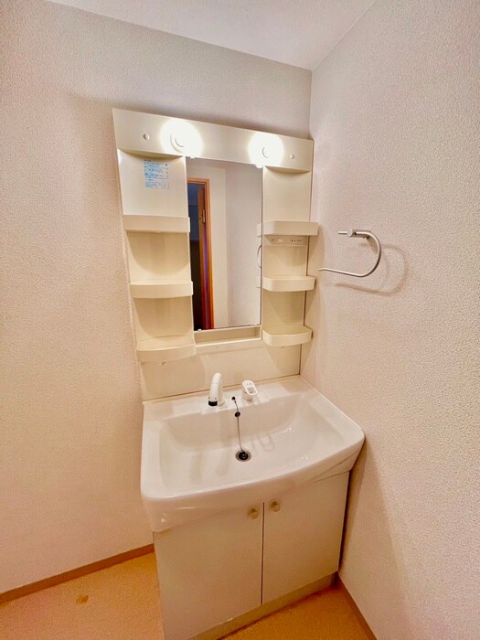 物件内観写真13　(洗面)