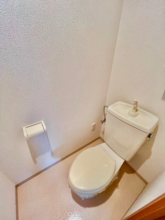 物件内観写真15　(トイレ)