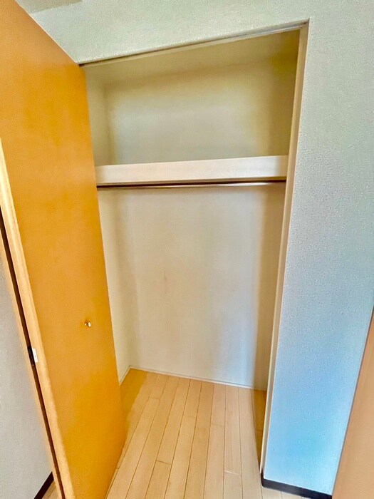 物件内観写真16　(収納)