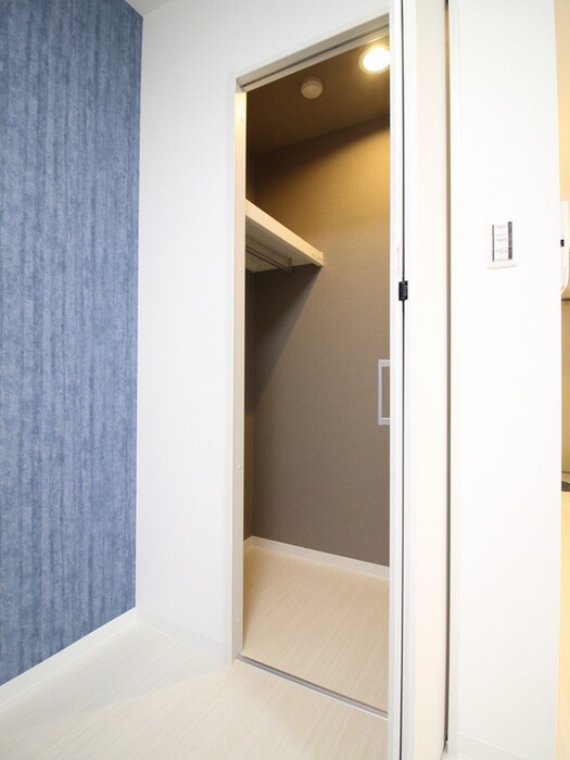 物件内観写真18　(収納)