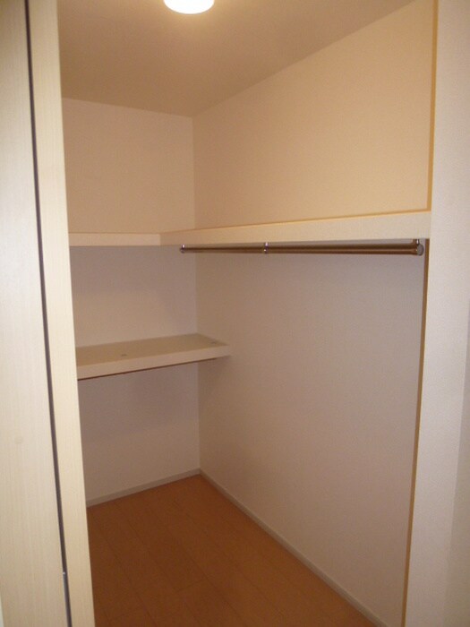 物件内観写真10　(収納)