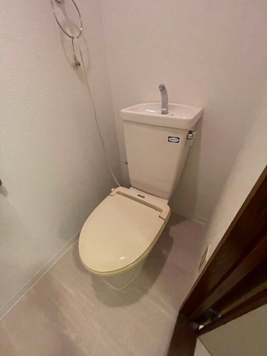 物件内観写真16　(トイレ)