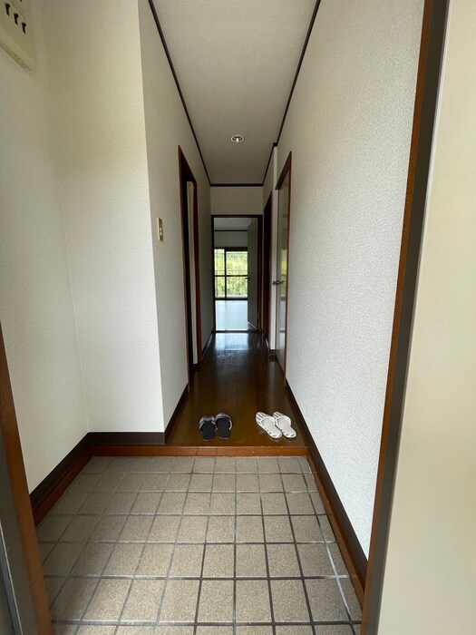 物件内観写真17　(玄関)