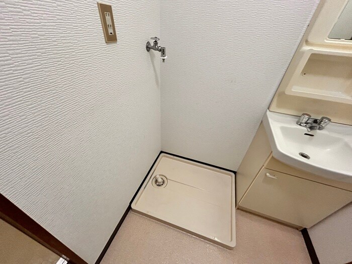 物件内観写真20　(洗濯機置場)