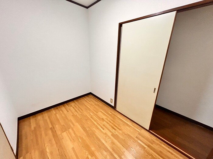 物件内観写真21　(居室)