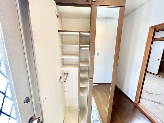 物件内観写真17　(靴箱)