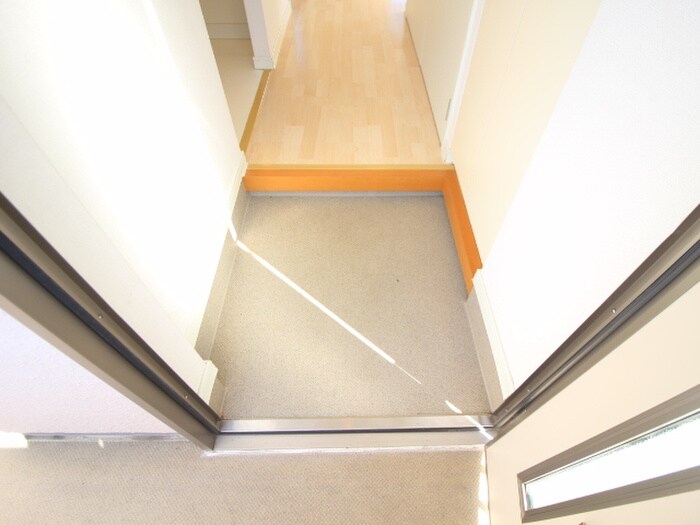 物件内観写真22　(玄関)