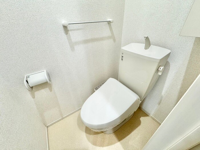 物件内観写真10　(トイレ)