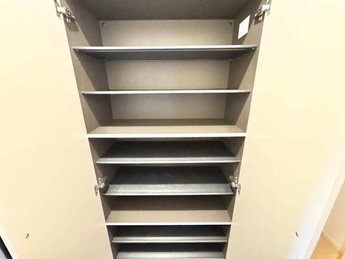 物件内観写真14　(靴箱)