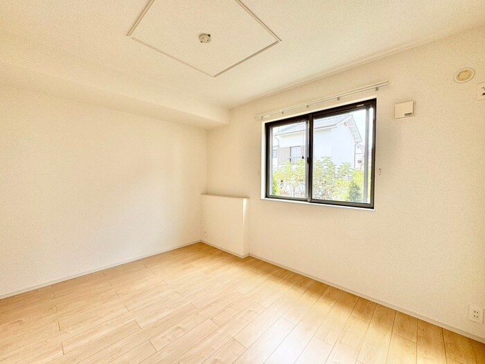 物件内観写真18　(居室)