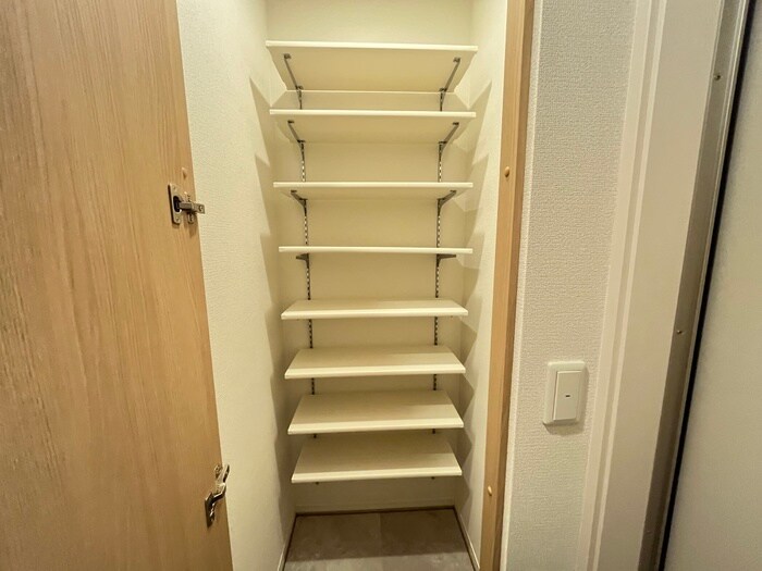物件内観写真18　(靴箱)