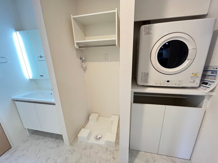 物件内観写真20　(洗濯機置場)