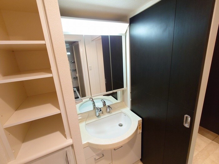 物件内観写真11　(洗面)