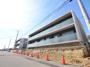 SUIRENTHERA　EAST外観写真
