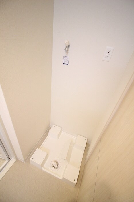 物件内観写真9　(洗濯機置場)