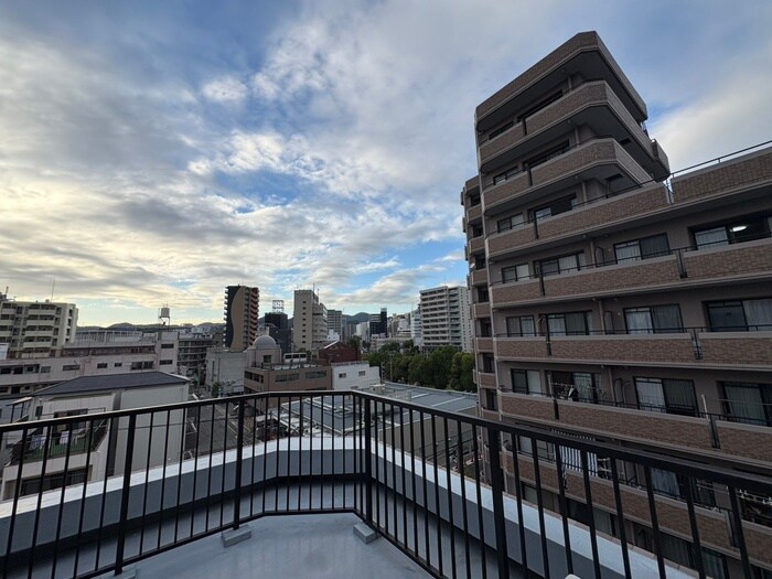 物件内観写真14　(室内からの展望)