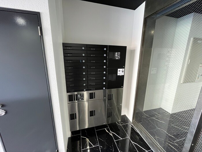 物件外観写真4　(建物設備)